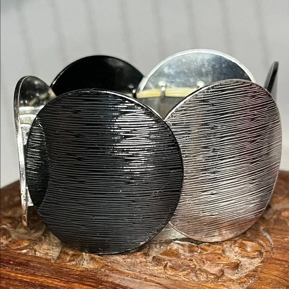 Vintage 2 Tone Metal Disk Panel Elastic Stretch Bracelet - Picture 2 of 13